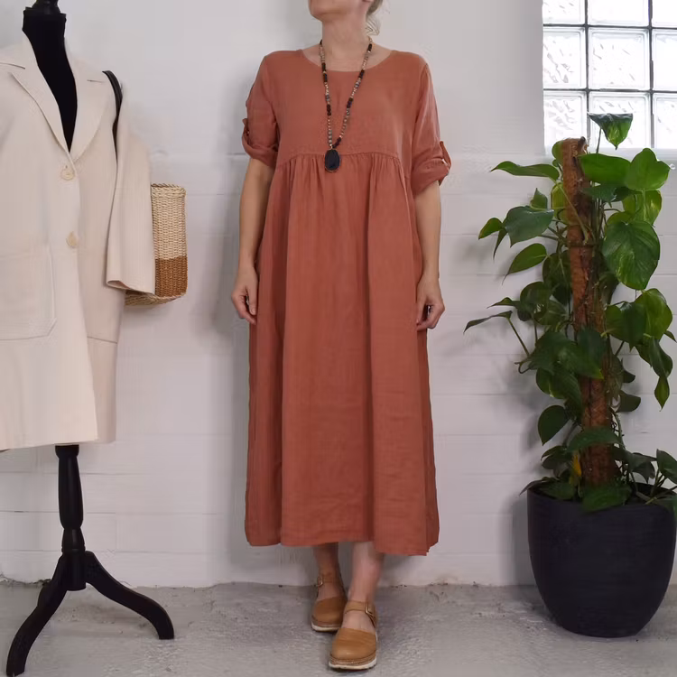 ANDRASORTERING Linneklänning med Fickor MELOGRANO