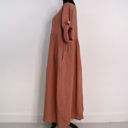 ANDRASORTERING Linneklänning med Fickor MELOGRANO