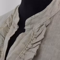 ANDRASORTERING Linneklänning Krås FANGO