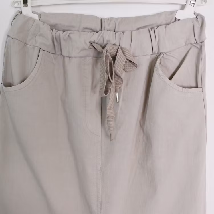 ANDRASORTERING Stretchig Kjol Märta BEIGE - Mix By Heart