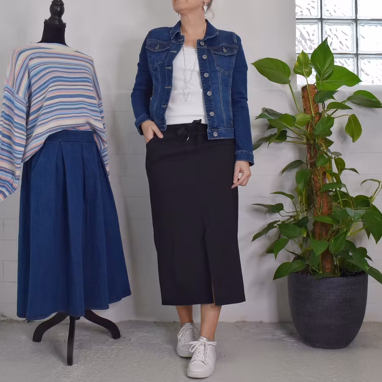 ANDRASORTERING Stretchig Kjol Märta SVART - Mix By Heart