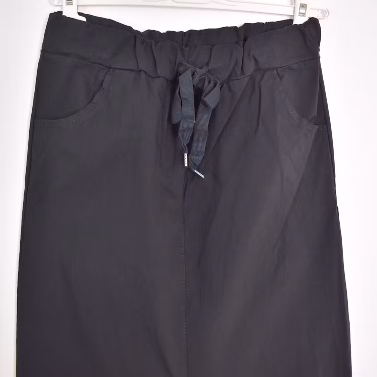 ANDRASORTERING Stretchig Kjol Märta SVART - Mix By Heart