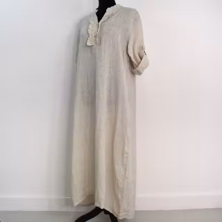 ANDRASORTERING Linneklänning Krås SABBIA