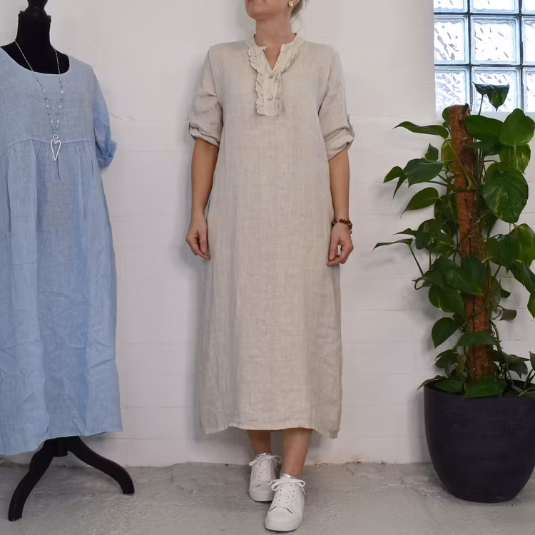 ANDRASORTERING Linneklänning Krås SABBIA