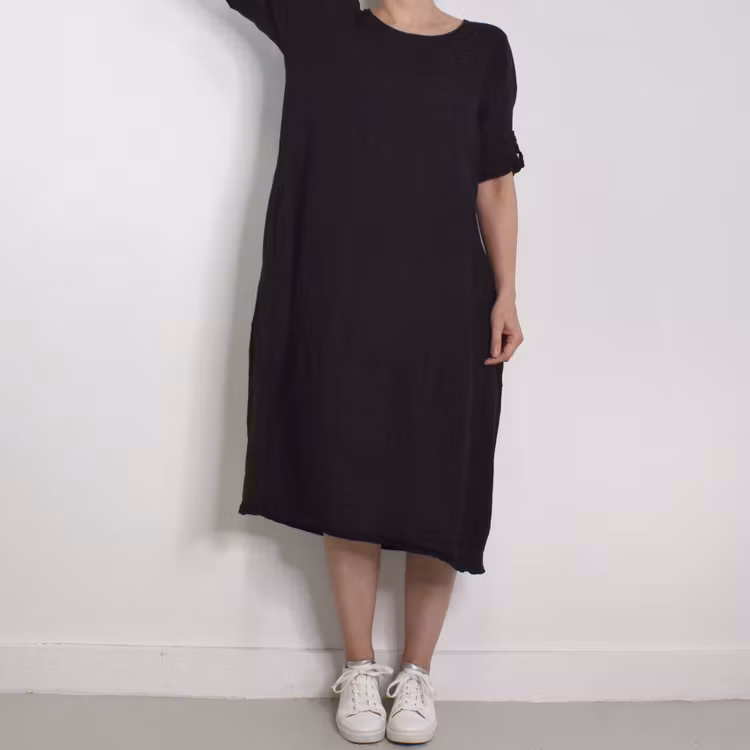 ANDRASORTERING Linneklänning Sweet SVART