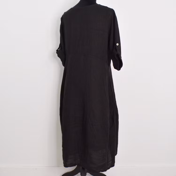 ANDRASORTERING Linneklänning Sweet SVART