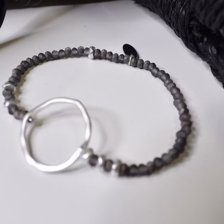 Armband Jennifer GRÅ/SILVER - The Moshi