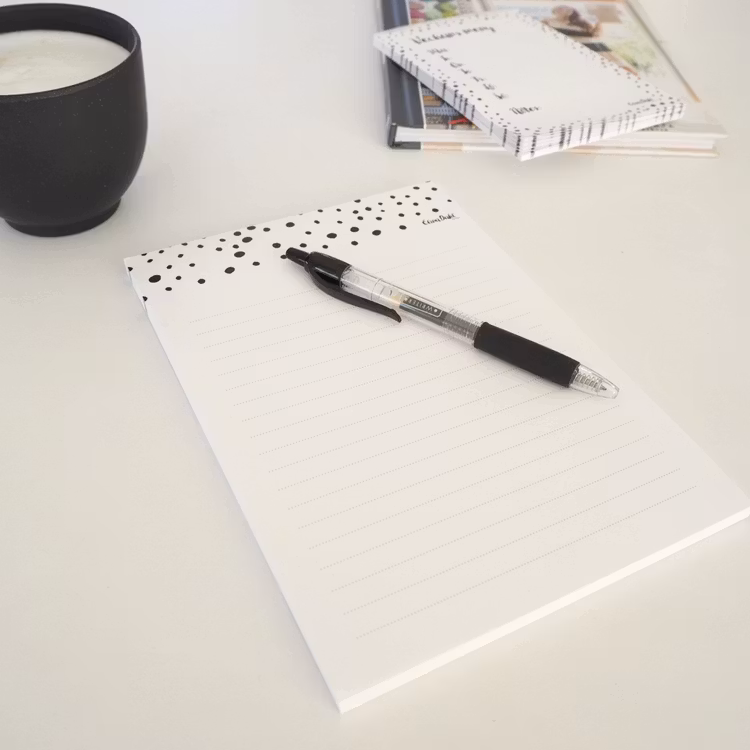 Linjerat block A5 DOTS - Elina Dahl