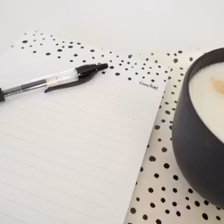 Linjerat block A5 DOTS - Elina Dahl