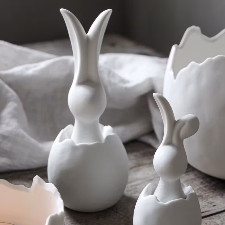 Bunny i Ägg Stor VIT - Majas Cottage
