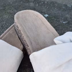 Sandal med liten rosett BEIGE - Bello Star