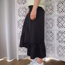 Volangkjol Riola SVART - Continue