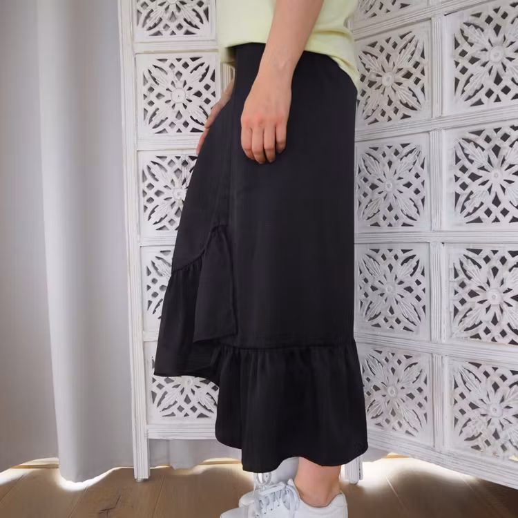 Volangkjol Riola SVART - Continue