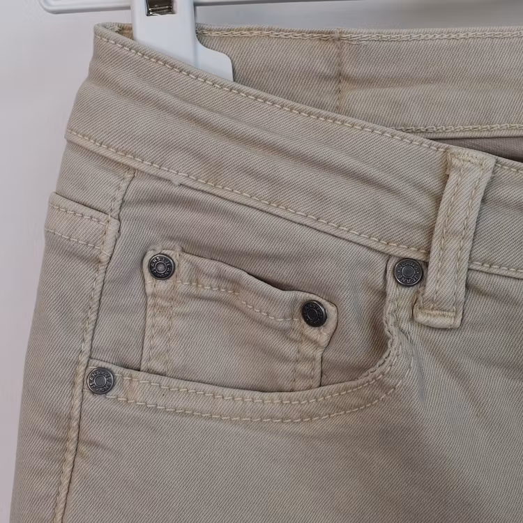 Stretchjeans Shortcut med fransar BEIGE - 3D Denim