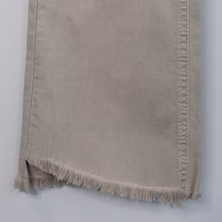 Stretchjeans Shortcut med fransar BEIGE - 3D Denim