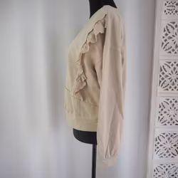 Collegetröja med volang BEIGE - d´NADA