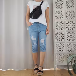 Jeans Capri SLITEN LJUS BLÅ - Newplay