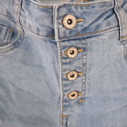 Jeans Capri SLITEN LJUS BLÅ - Newplay