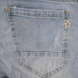 Jeans Capri SLITEN LJUS BLÅ - Newplay