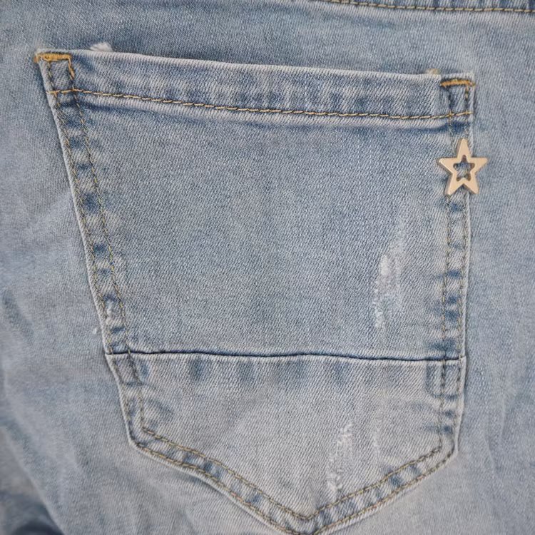 Jeans Capri SLITEN LJUS BLÅ - Newplay