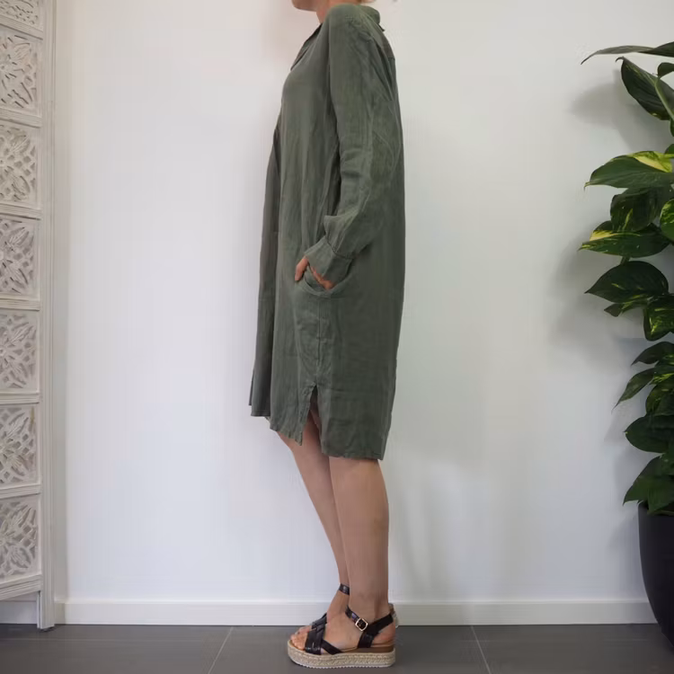 Kort linneklänning med fickor KAKI