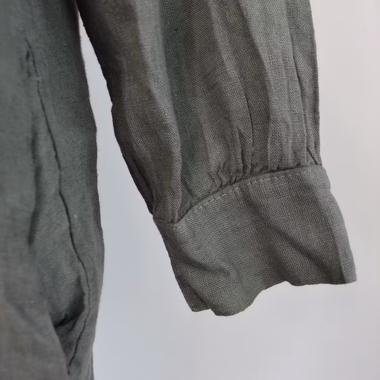 Kort linneklänning med fickor KAKI