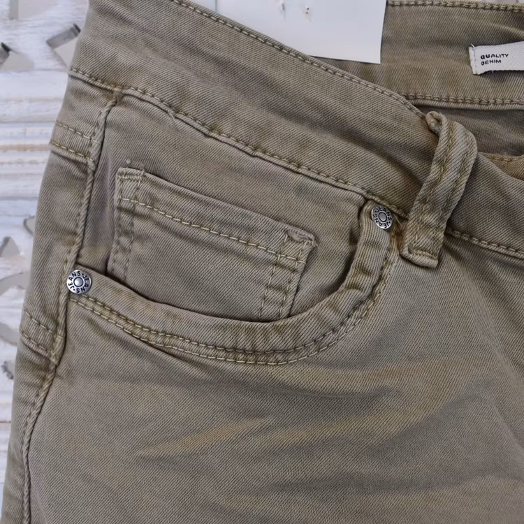 Jeans Skinny med knappar BEIGE - Newplay