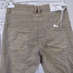 Jeans Skinny med knappar BEIGE - Newplay