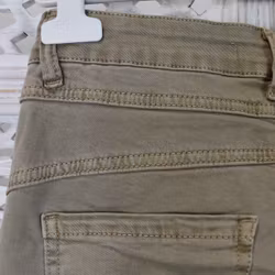 Jeans Skinny med knappar BEIGE - Newplay