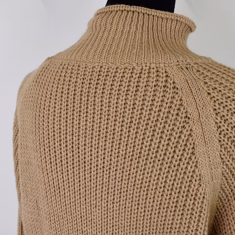 Stickad Tröja LJUS CAMEL