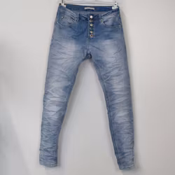 Jeans med dekorativa knappar LJUS DENIM - Place du Jour