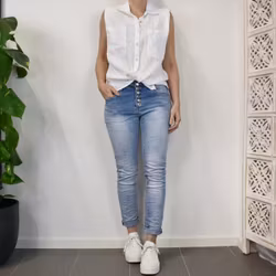 Jeans med dekorativa knappar LJUS DENIM - Place du Jour