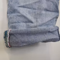 Jeans med dekorativa knappar LJUS DENIM - Place du Jour