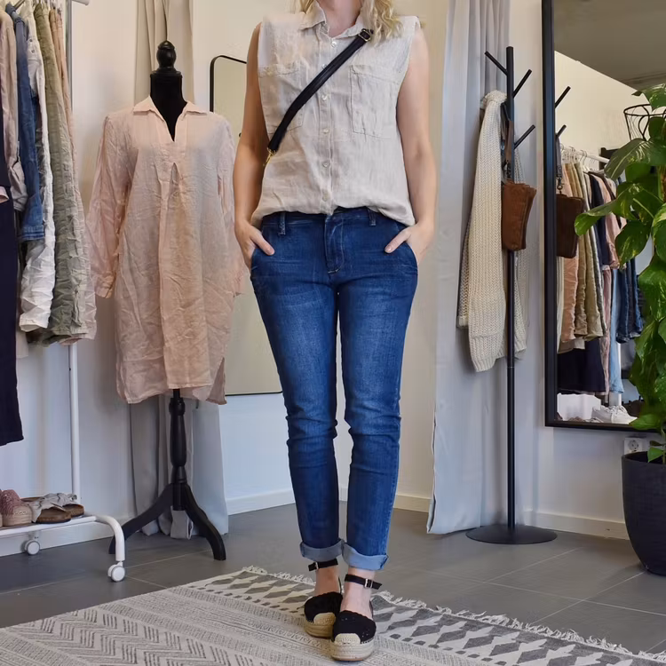 Linneblus Mira med axelvaddar BEIGE - Stajl Agenturer