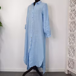 Lång skjortklänning i linne HIMMELBLÅ