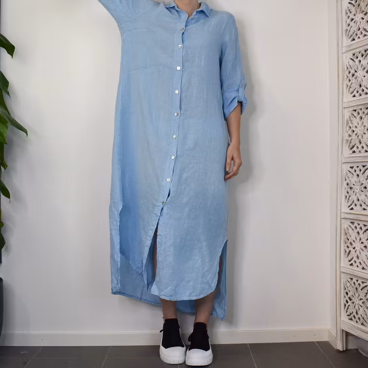 Lång skjortklänning i linne HIMMELBLÅ