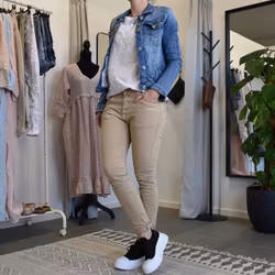 Jeans med knappar LJUS CAMEL - Place du Jour