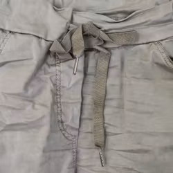 Byxa med revär LJUS KAKI