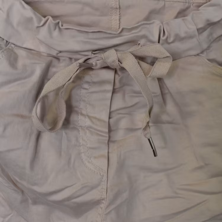 Byxa med revär LJUSBEIGE