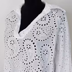 Blus med broderier VIT