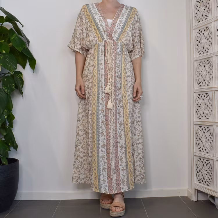 Klänning Ava OFF WHITE - Stajl Agenturer