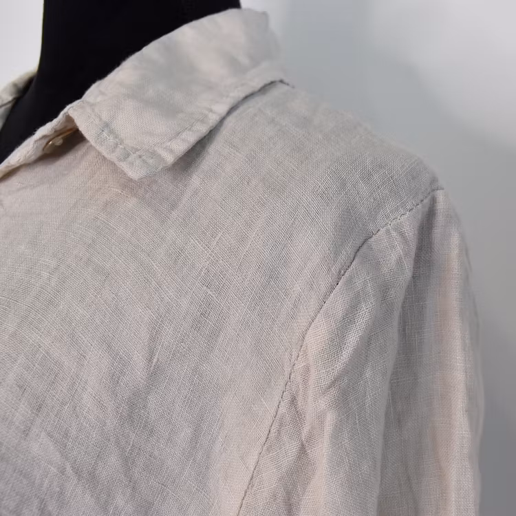 Linneskjorta med knappar BEIGE