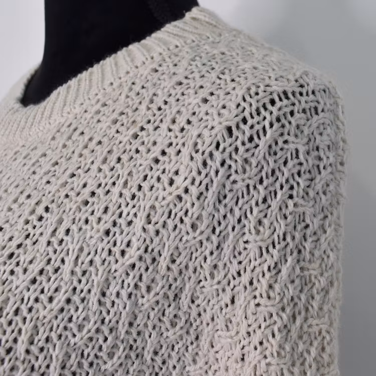 Mönsterstickad tröja BEIGE