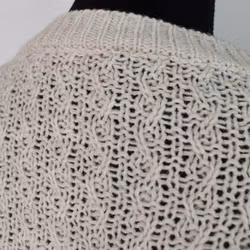 Mönsterstickad tröja BEIGE