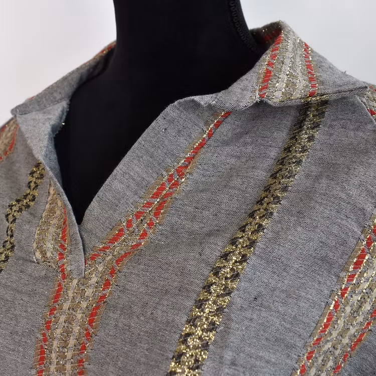 Topp Kia Med Broderier GRÅ - Nowomanslabel