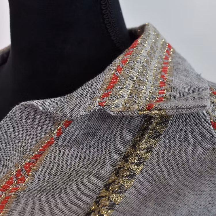 Topp Kia Med Broderier GRÅ - Nowomanslabel
