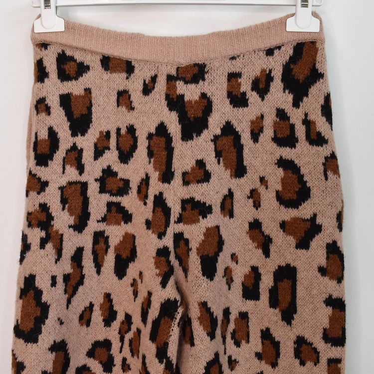 Stickad Vid Byxa Recycled LEOPARD