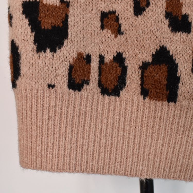 Stickad Tröja Recycled LEOPARD