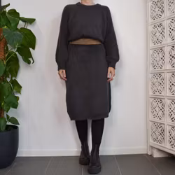 Stickad Klänning Recycled MÖRKGRÅ