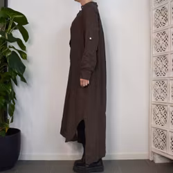 Lång skjortklänning i linne BROWNIE